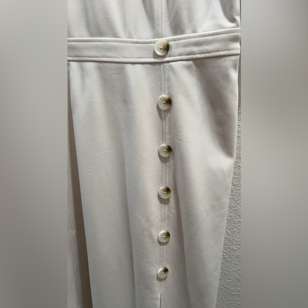 Maggy London Cream Button-Detail Dress - Picture 4 of 8